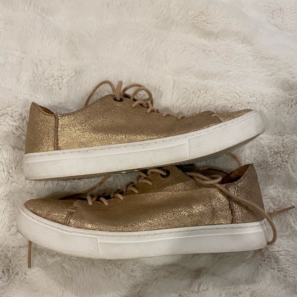 💋SOLD💋TOMS Rose Gold Metallic Lenox Sneakers 6.5